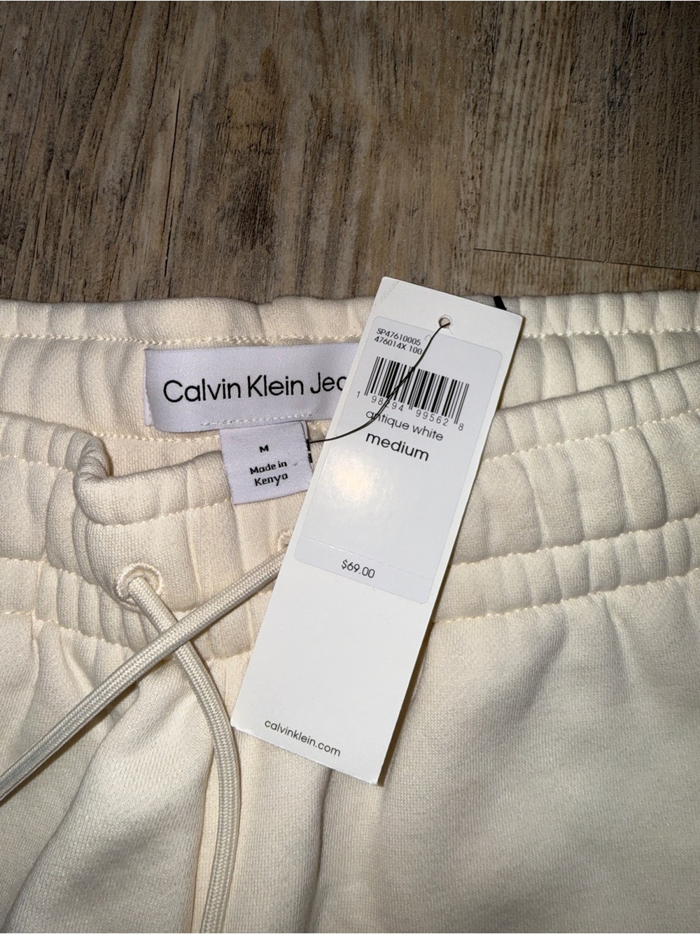 NWT Calvin Klein Cream Drawstring Athletic Shorts MEDIUM - Picture 3 of 7
